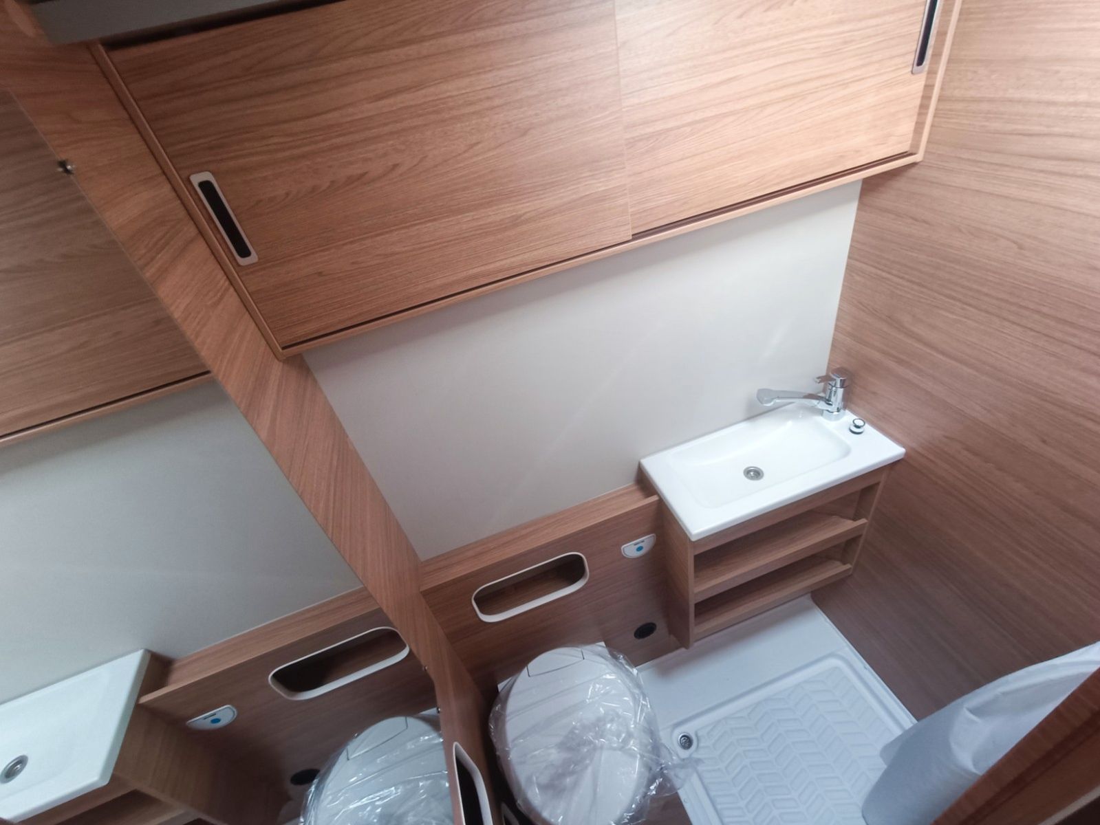 Fahrzeugabbildung Weinsberg CaraHome 650 DG*Dachklima*TV*3650kg