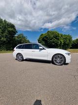 BMW 335d xDrive Touring Autom. M SPORT WENIG KM - BMW 335 335d mit Diesel-Antrieb