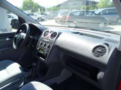 Fahrzeugabbildung Volkswagen Caddy Maxi Life 7 Sitze Standheizung AHK 1.HAND