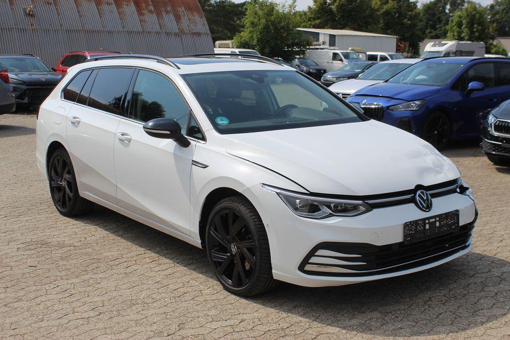 Volkswagen Golf VIII Variant 2.0 TSI OPF DSG Style Pano ACC