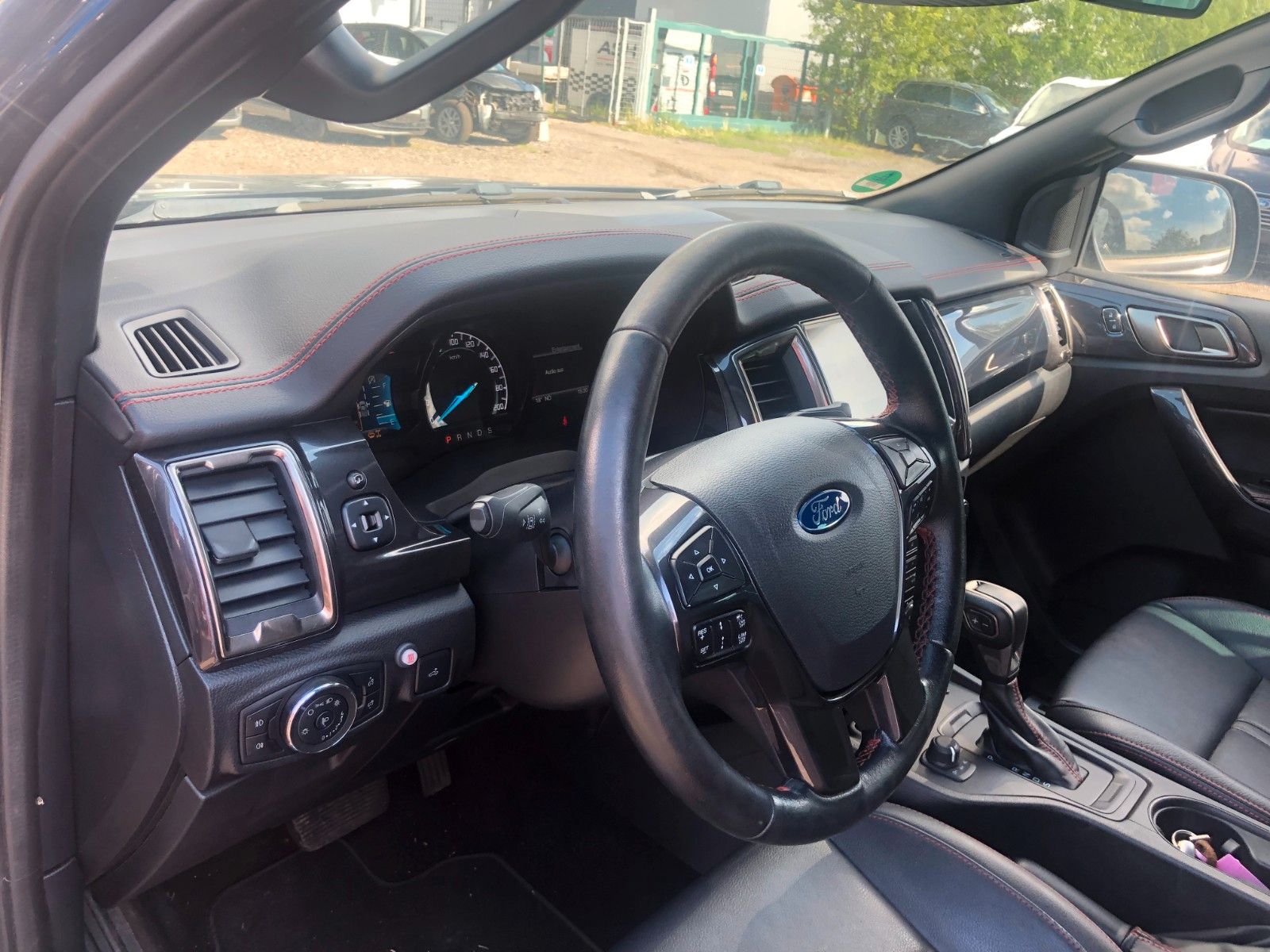 Fahrzeugabbildung Ford Ranger Wildtrak Doppelkabine 4x4 Unfallschaden