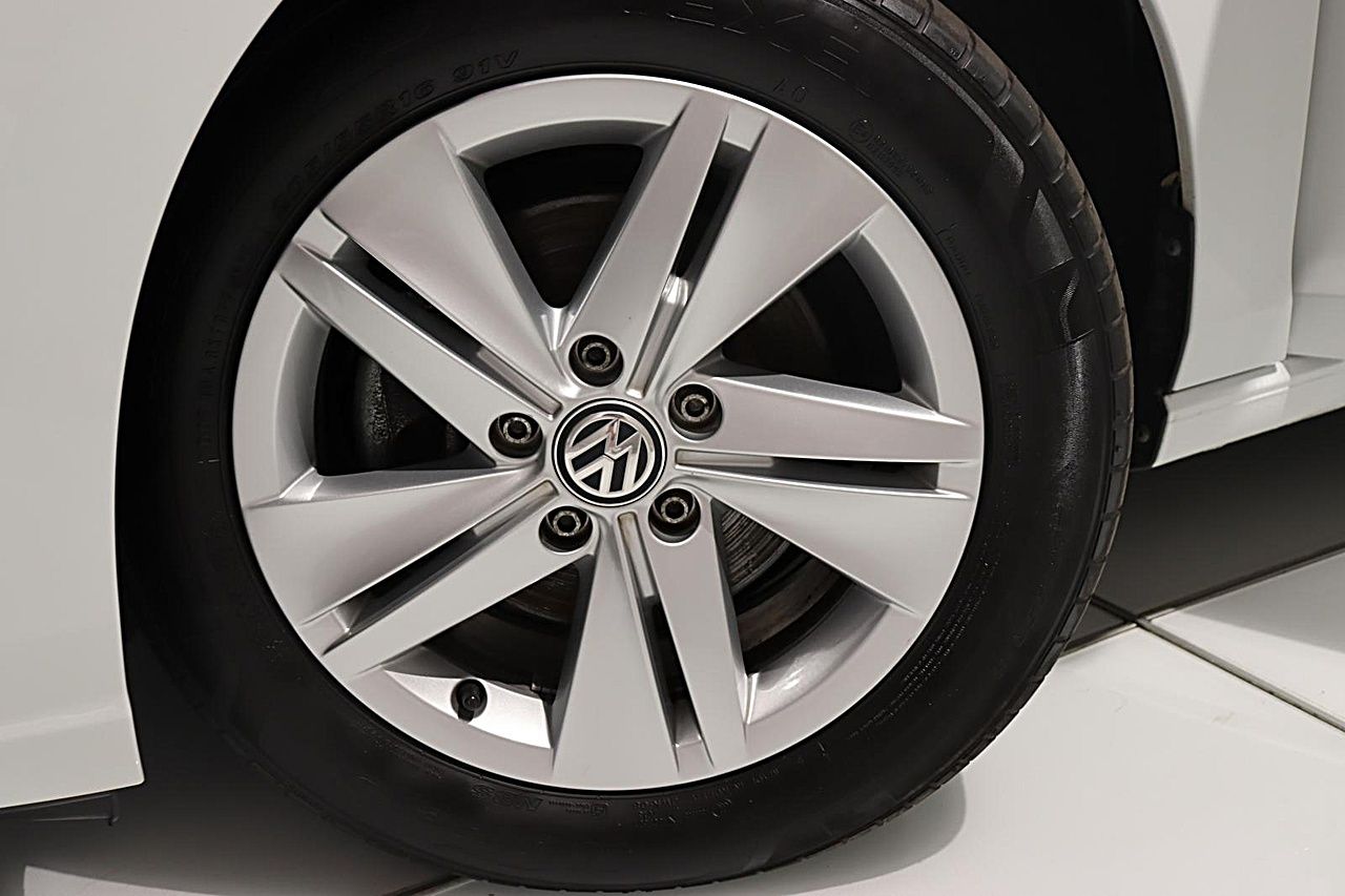Volkswagen Golf - Bild 19