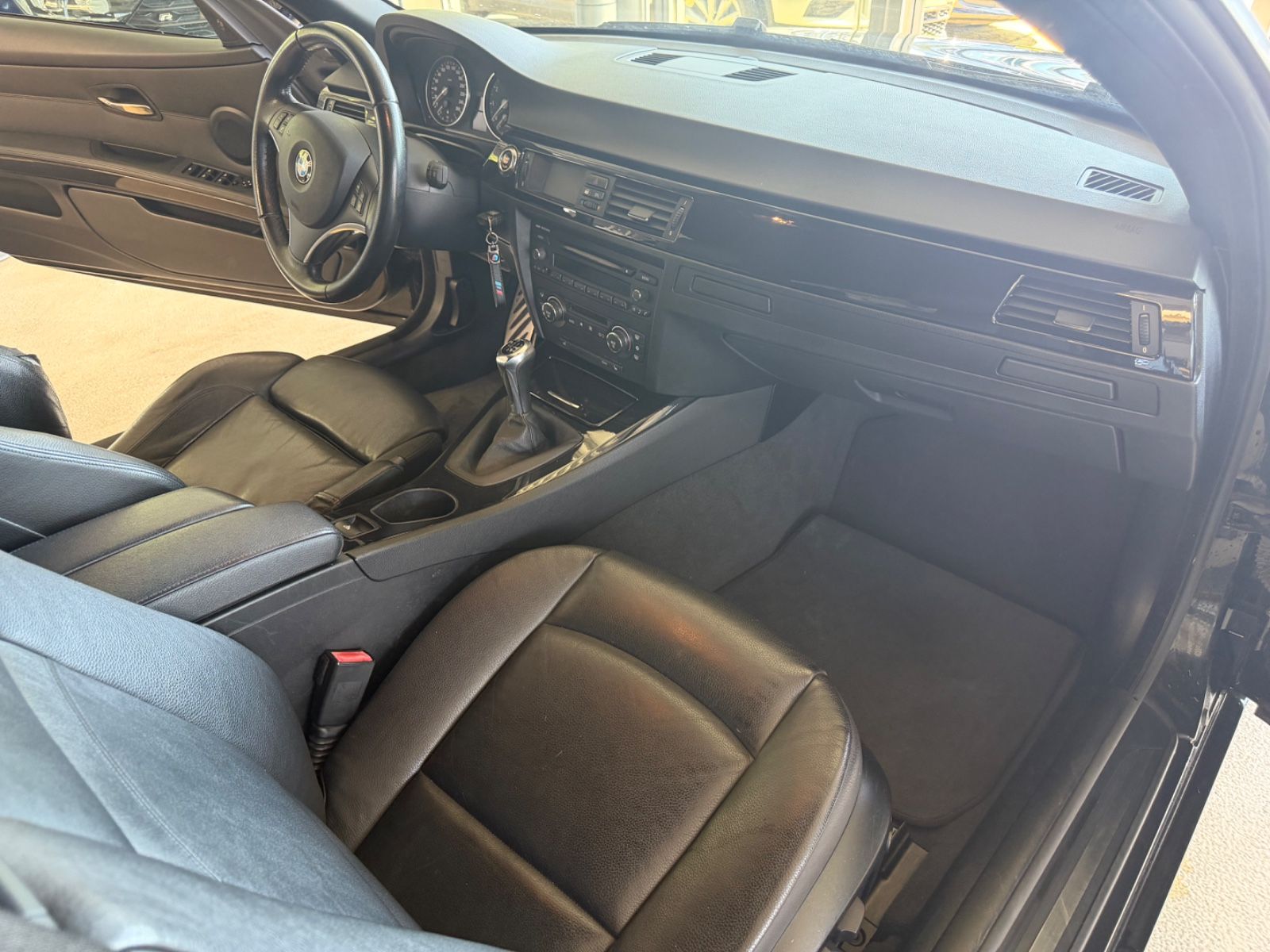 Fahrzeugabbildung BMW 320 3 Cabrio 320i