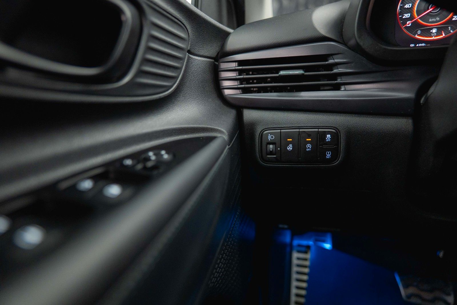 Fahrzeugabbildung Hyundai BAYON Intro Edition MildHybrid DCT 2WD Pluspaket