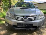 Subaru Legacy Kombi 2.0D Active - Subaru Legacy mit Diesel-Antrieb: Kombi
