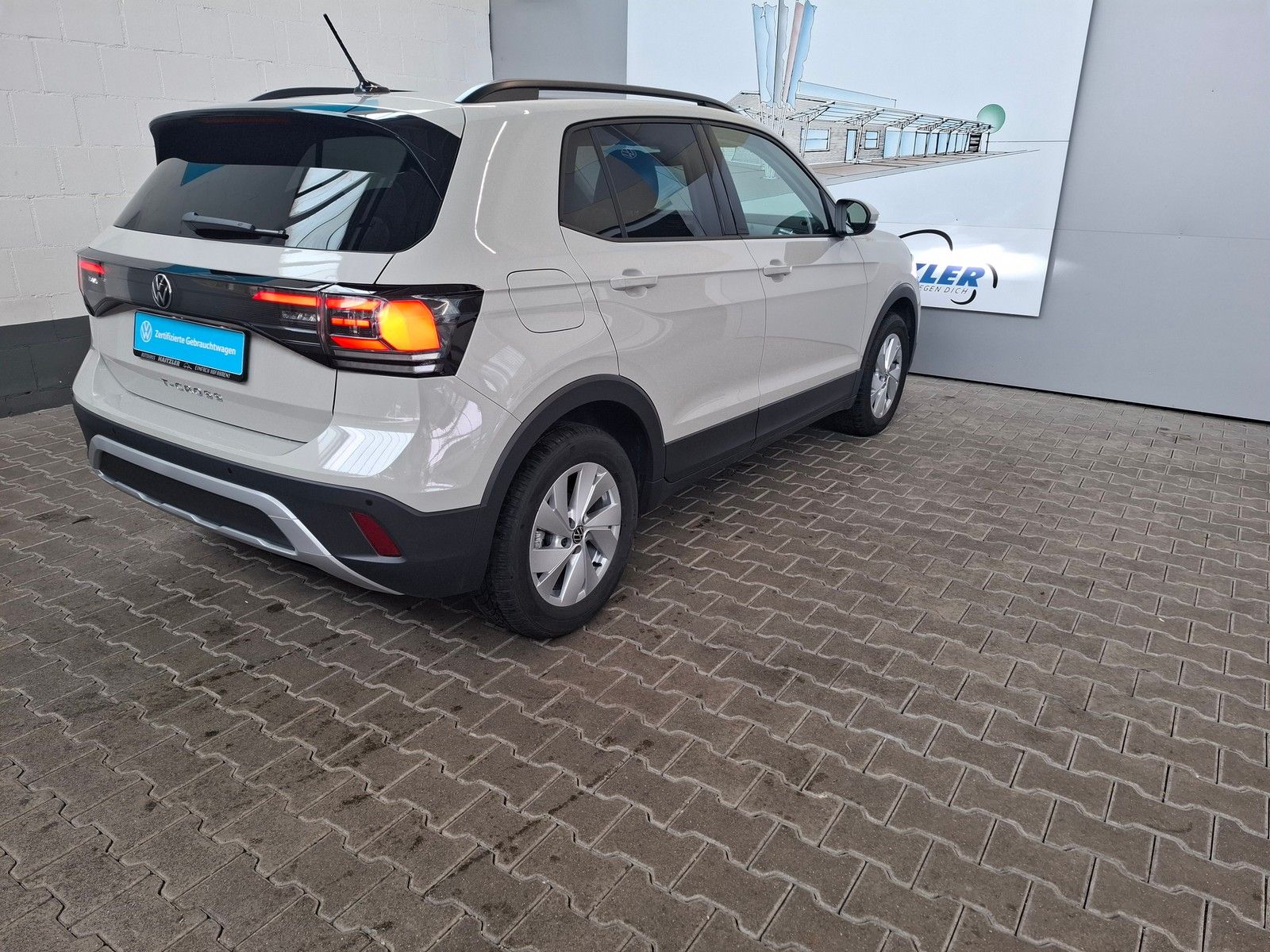 Fahrzeugabbildung Volkswagen T-Cross Life 1.0 TSI DSG +App-Connect+ACC+Sitzh.