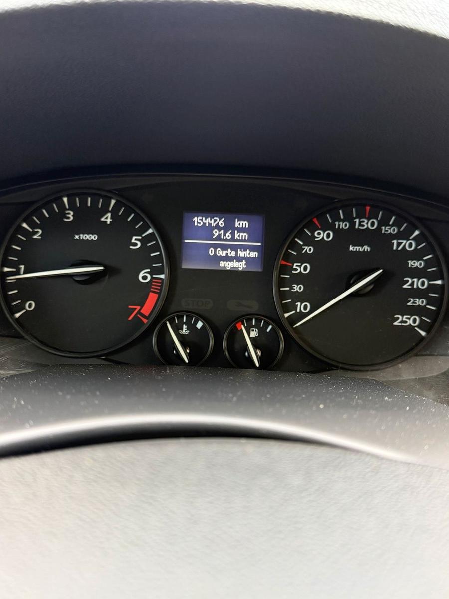 Renault Laguna 2009 — photo 14