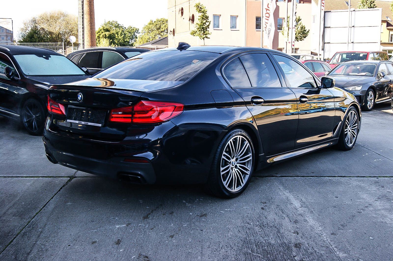 Fahrzeugabbildung BMW M550 xDrive V8 340kW/462PS HEADUP HARMAN&KARDON