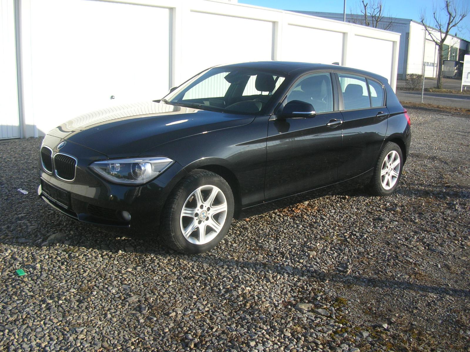 BMW 118i - Navi - Klima-Schiebed. - PDC