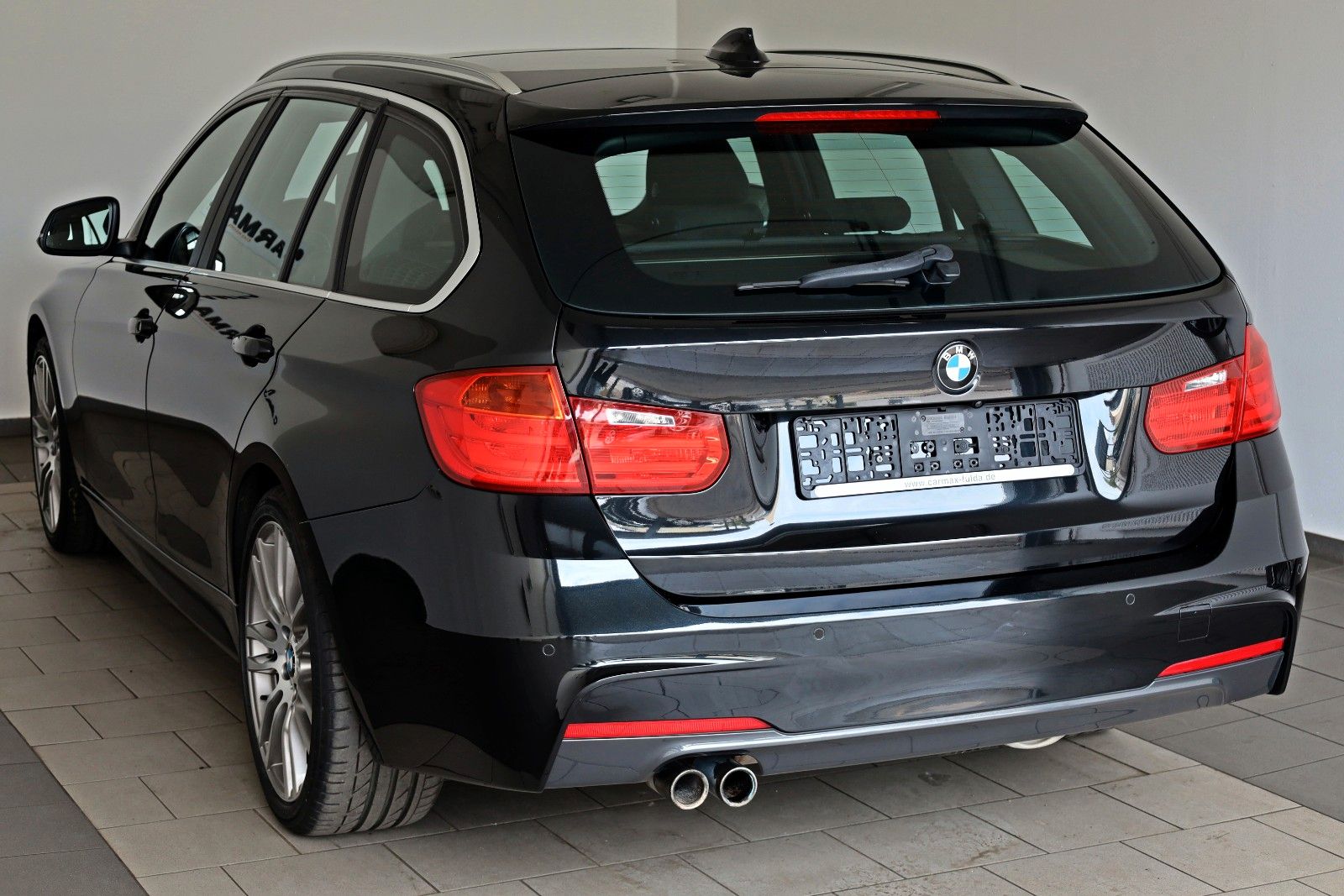 Fahrzeugabbildung BMW 328 i xDrive Touring,M Sport,Panorama,HUD,Kam+WR