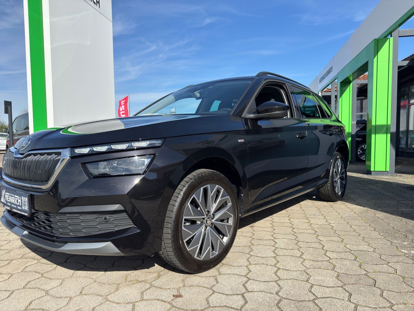 Fahrzeugabbildung SKODA Kamiq Tour 110PS DSG*RFK*NAVI*LED*SideAss