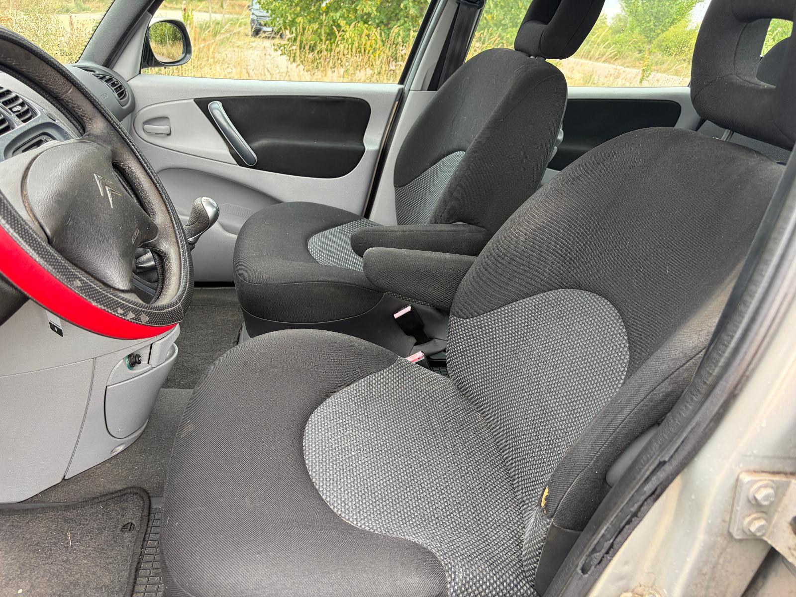 Citroën Xsara Picasso 1.6 16V Confort*KLIMAAUTO*AHK*TÜV*