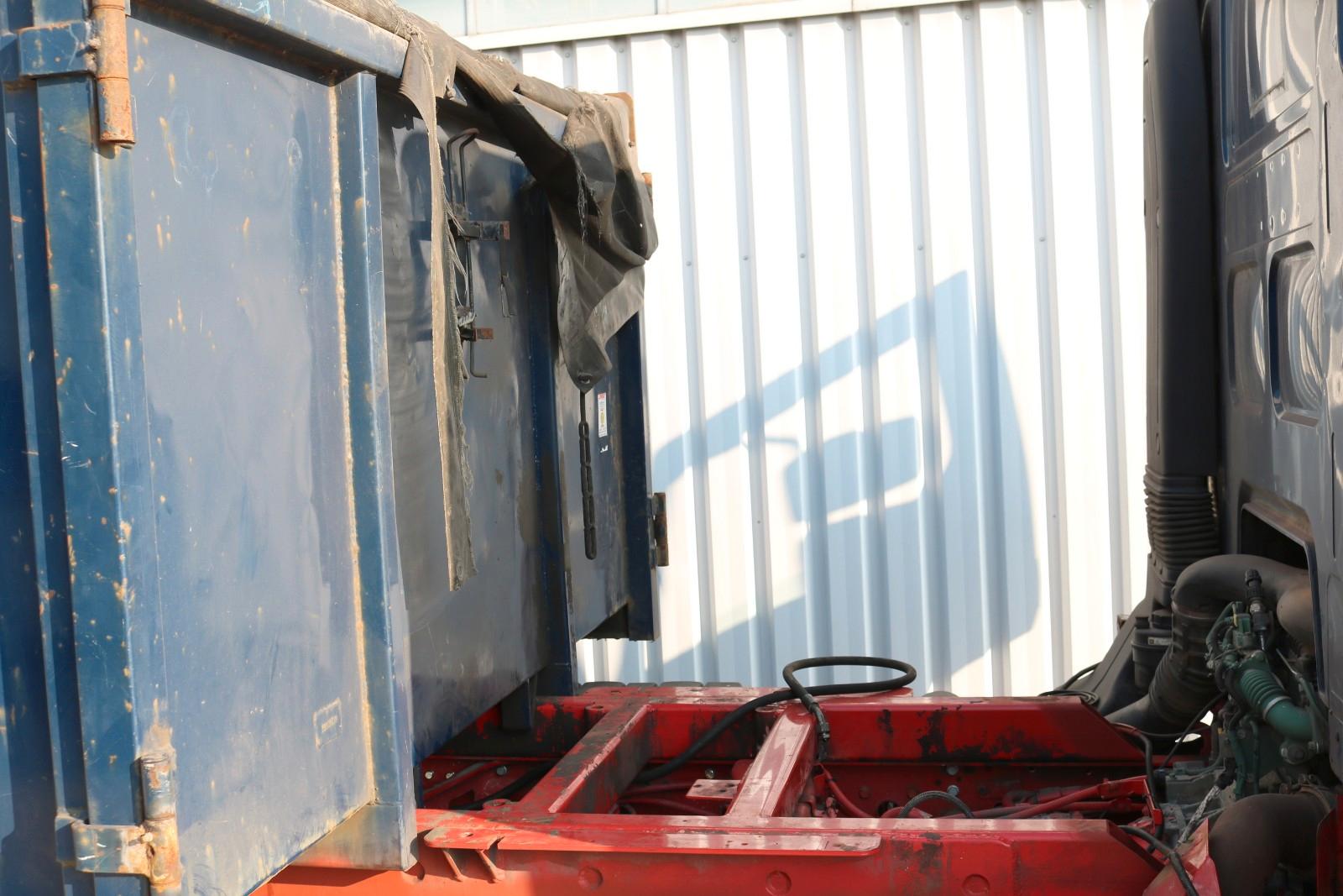 Volvo FL 210 KIPPER EURO 6 + Klima + Kranvorbereitung