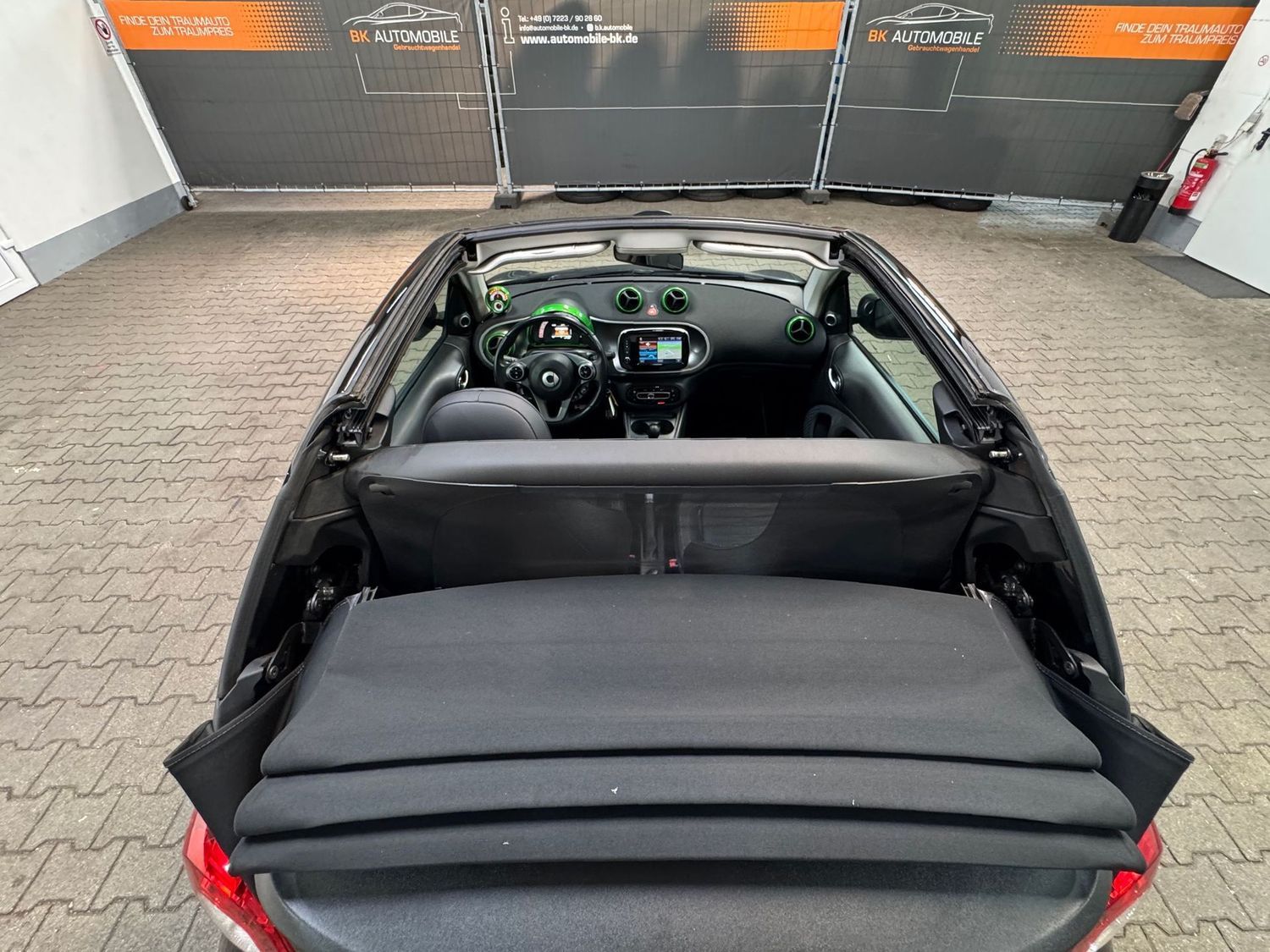 Fahrzeugabbildung Smart forTwo Brabus Edition Greenflash#Leder#Spur#JBL#