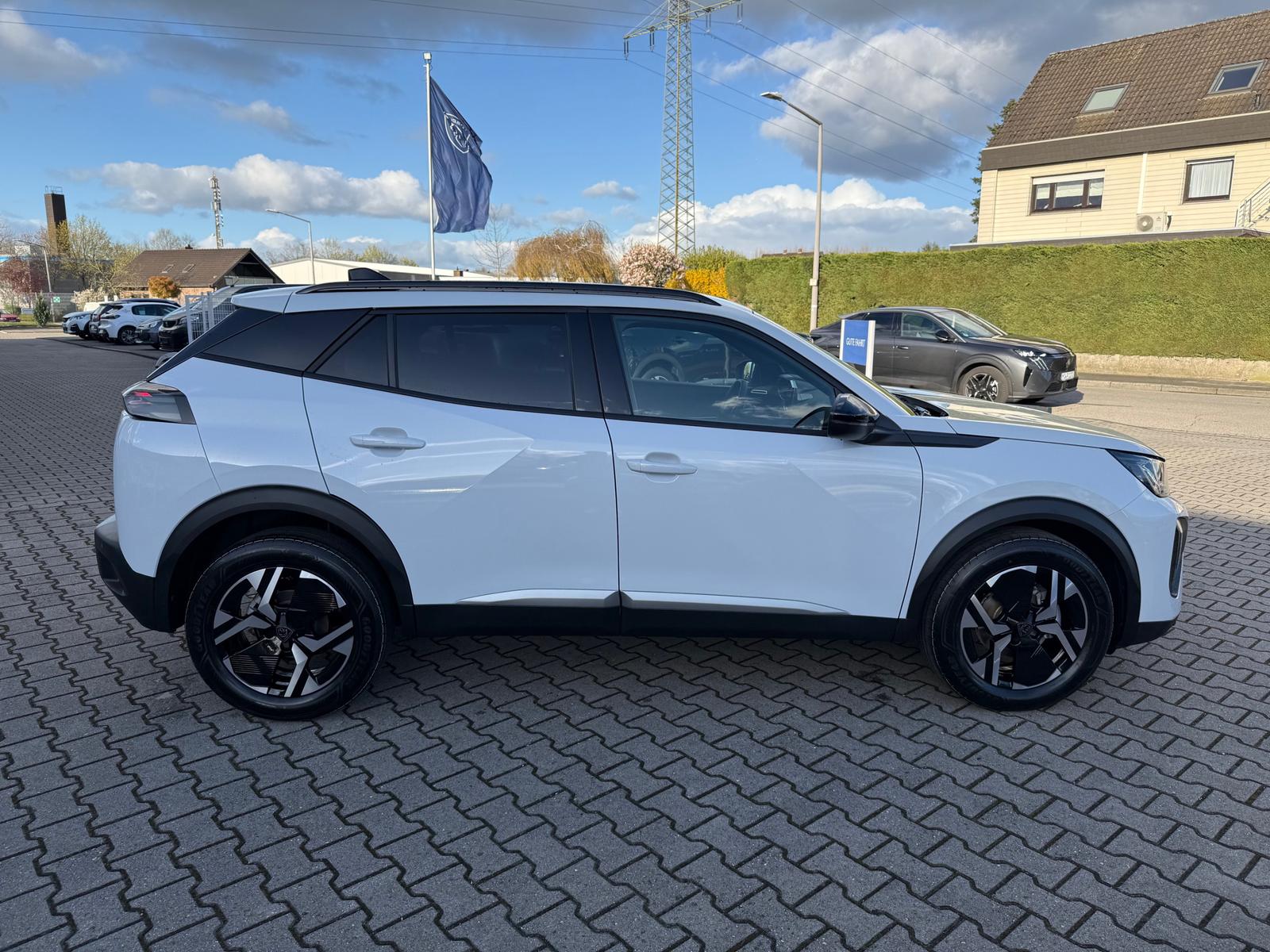 Peugeot 2008 Allure, NAVI, Keyless, Sitzh., 