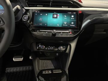 Fotografie 18 des Opel Corsa 1.2 Direct Injection Turbo Automatik GS