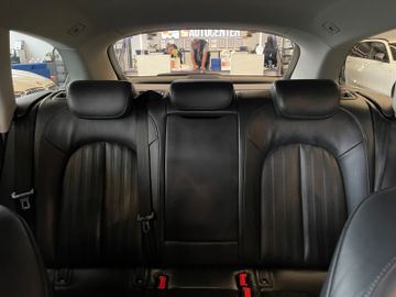 Audi A6 Avant 2.0 TDI Aut. *NAVI*XENON*LEDER*ACC*
