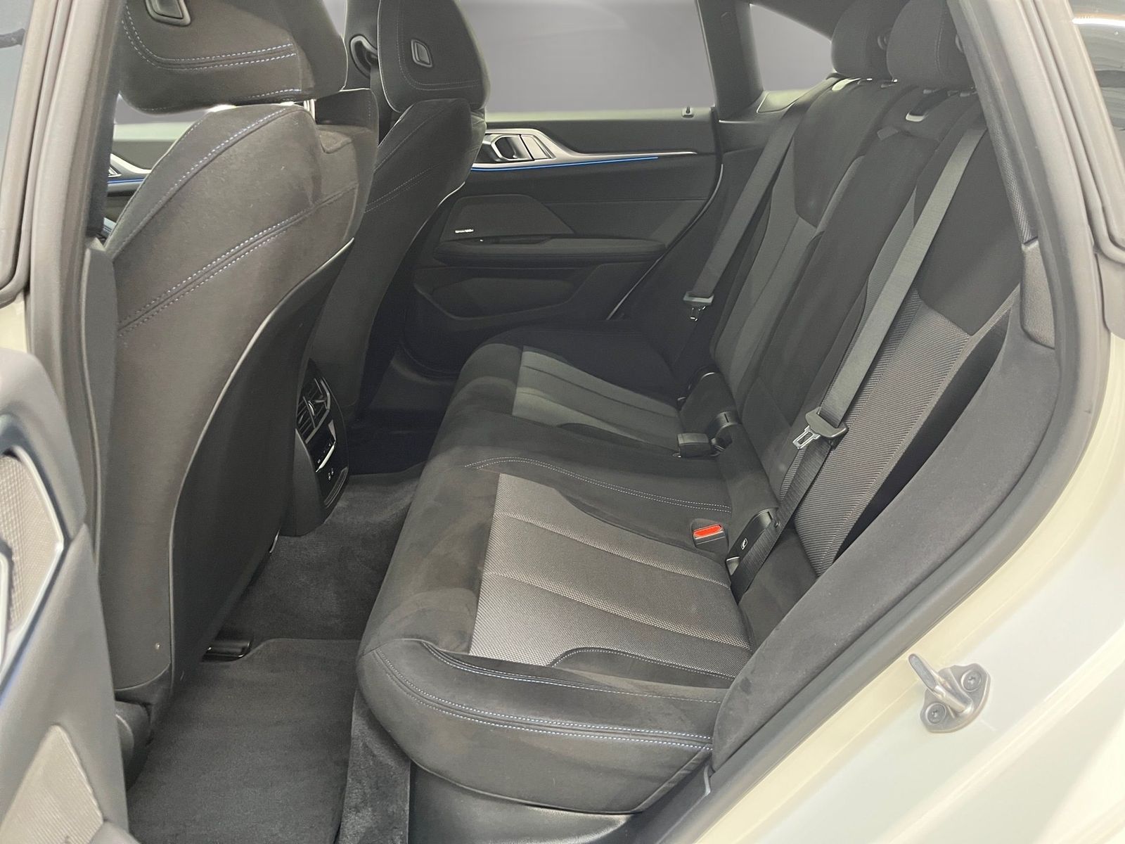 BMW i4 - Bild 13