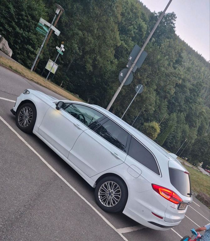 Image of Ford Mondeo