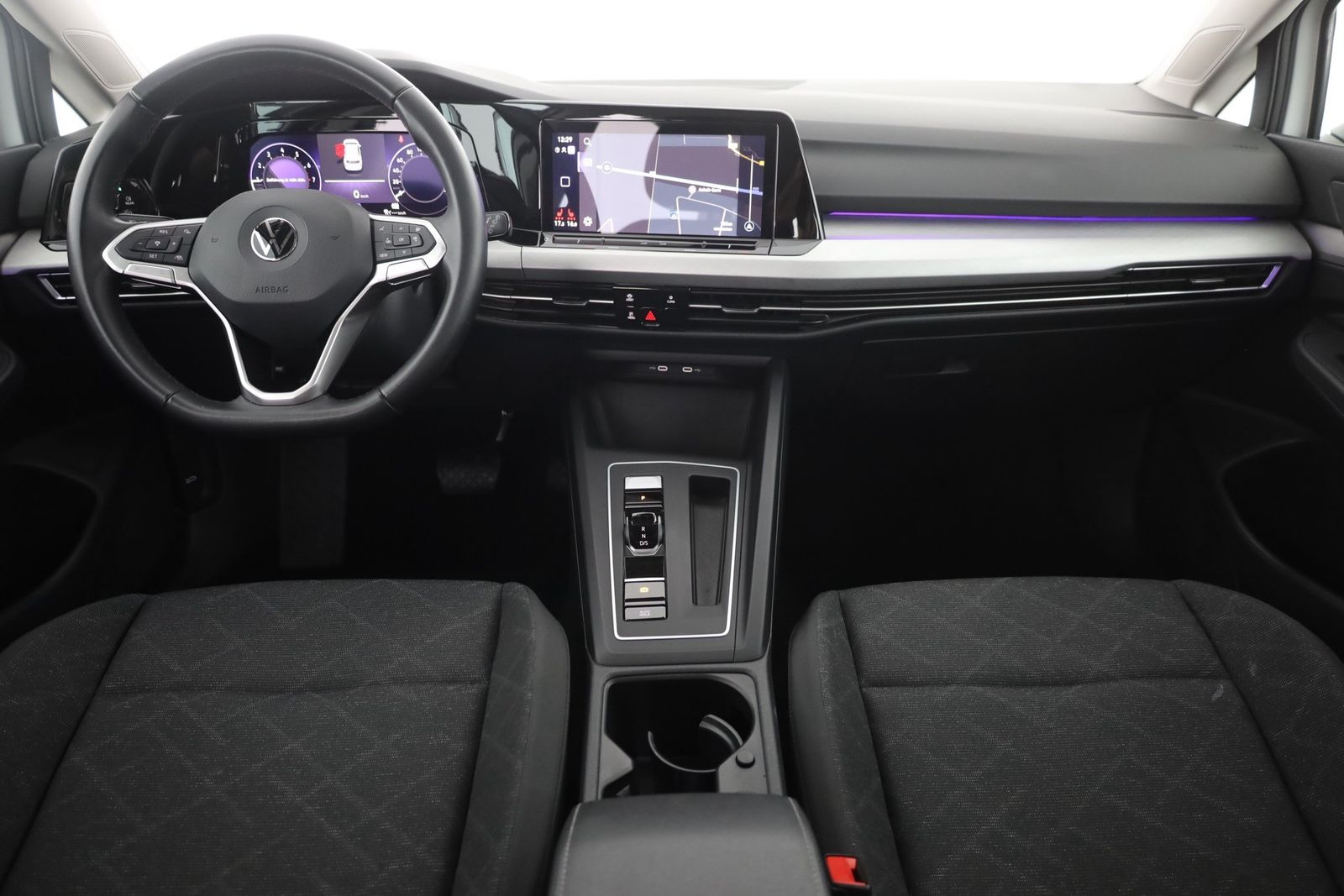 Volkswagen Golf VIII 1.0 eTSI DSG Life LED Navi ACC DAB foto 9