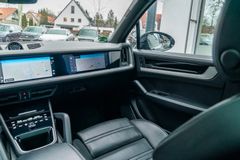 PORSCHE Cayenne S/ 1. HD./ LUFT/ BURMESTER/ INNODRIVE PORSCHE Cayenne S/ 1. HD./ LUFT/ BURMESTER/ INNODRIVE