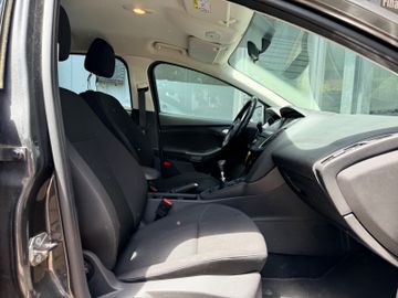 Ford Focus - 10
