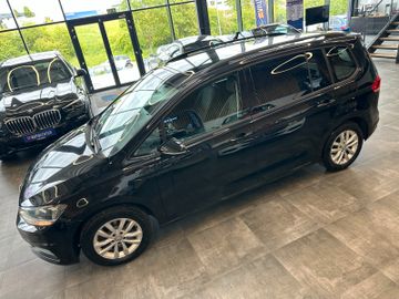 MYAUTOCENTER – Gebraucht- und Jahreswagen mit Werkstattservice in Pfaffenhofen Volkswagen Touran Comfortline BMTStart-Stopp *Pano*AHK*
