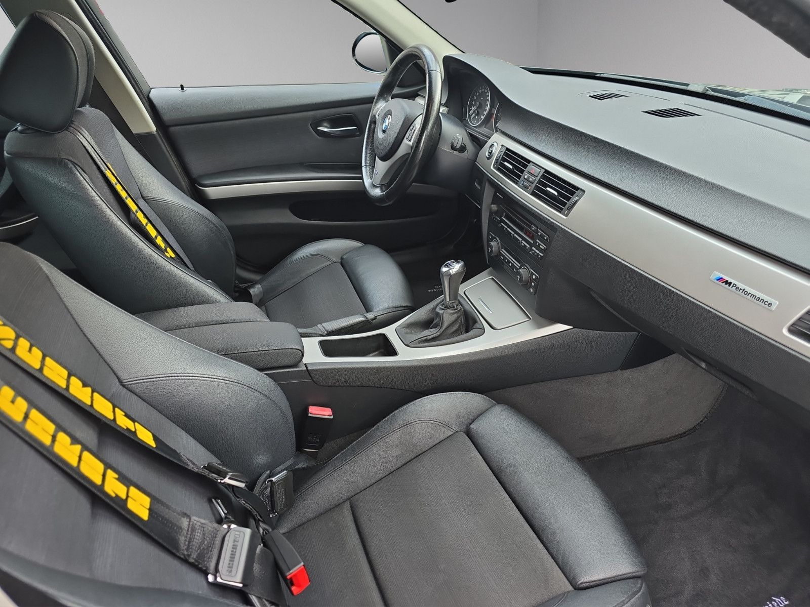 Fahrzeugabbildung BMW Touring 325i*Klima*Keyless GO*Xenon*VOll