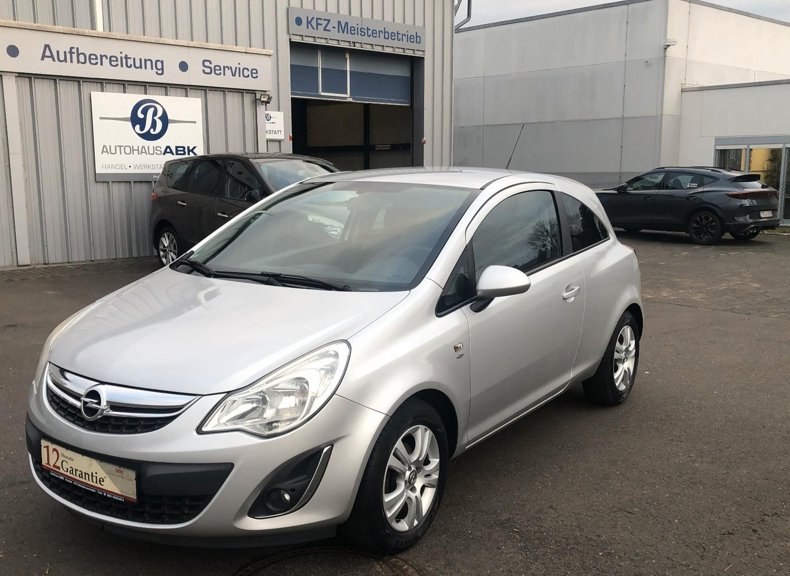 Opel Corsa 1.2 ecoFLEX Satellite