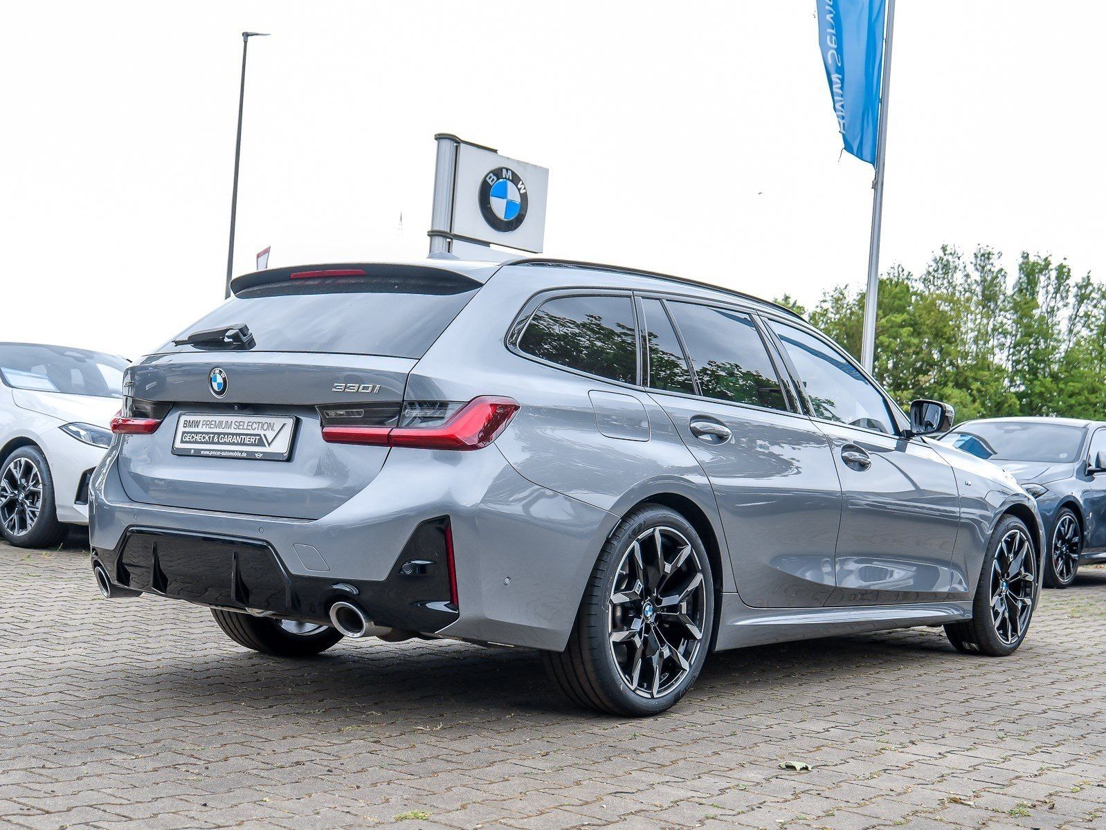 BMW 330 - Bild 2