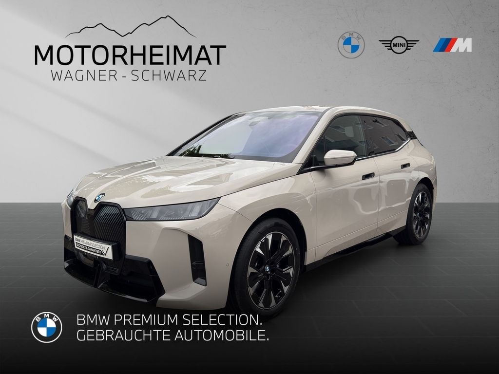 Image of BMW iX