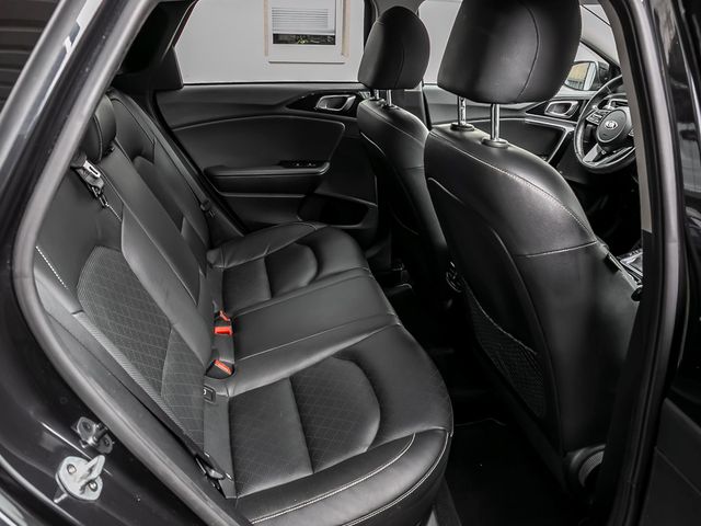 Kia Ceed Sportswagon Platinum Edition Stauassistent