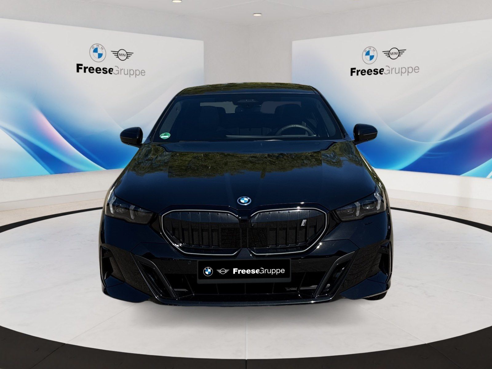 BMW i5 xDrive40 Vollaustattung m. AHK UPE 97.220,-€ foto 2