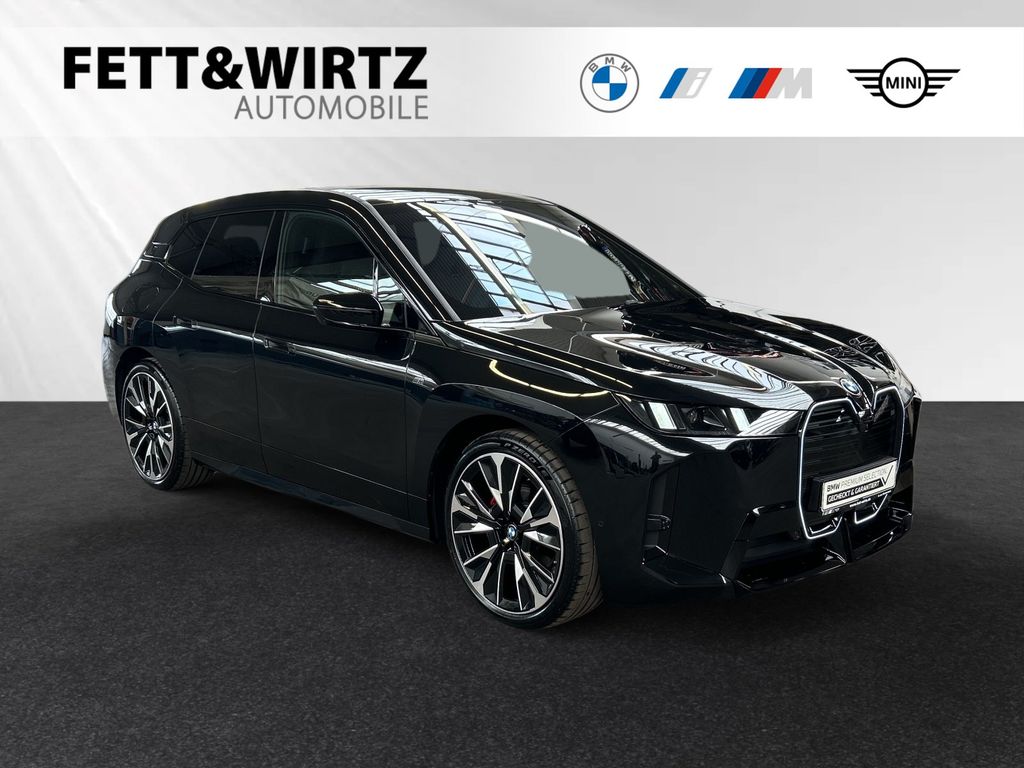 BMW iX M70 Inkl. € 1.190 Zubehörbonus*xDrive LR 999,