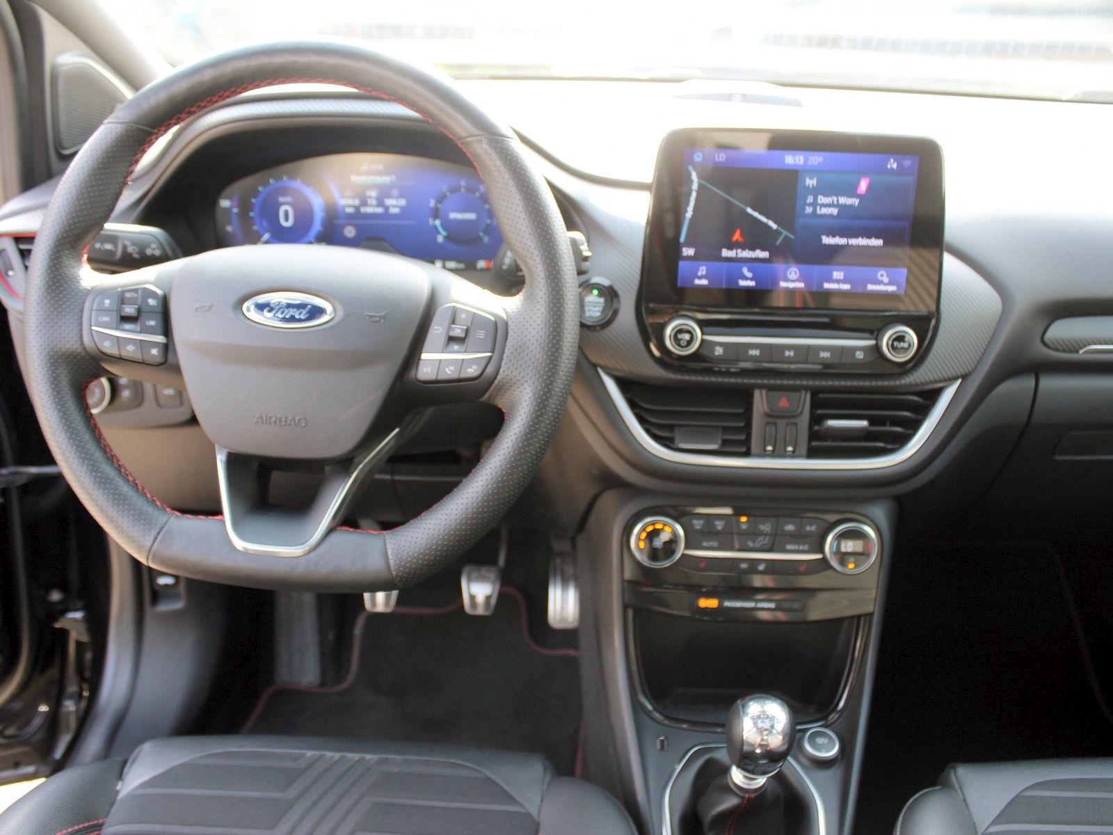 Fahrzeugabbildung Ford Puma ST-Line X 1,0 EcoBoost Mild Hybrid