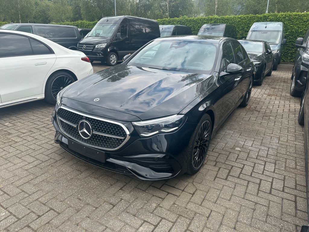Mercedes-Benz E 200 AMG Line Premium Plus Soft Close Night