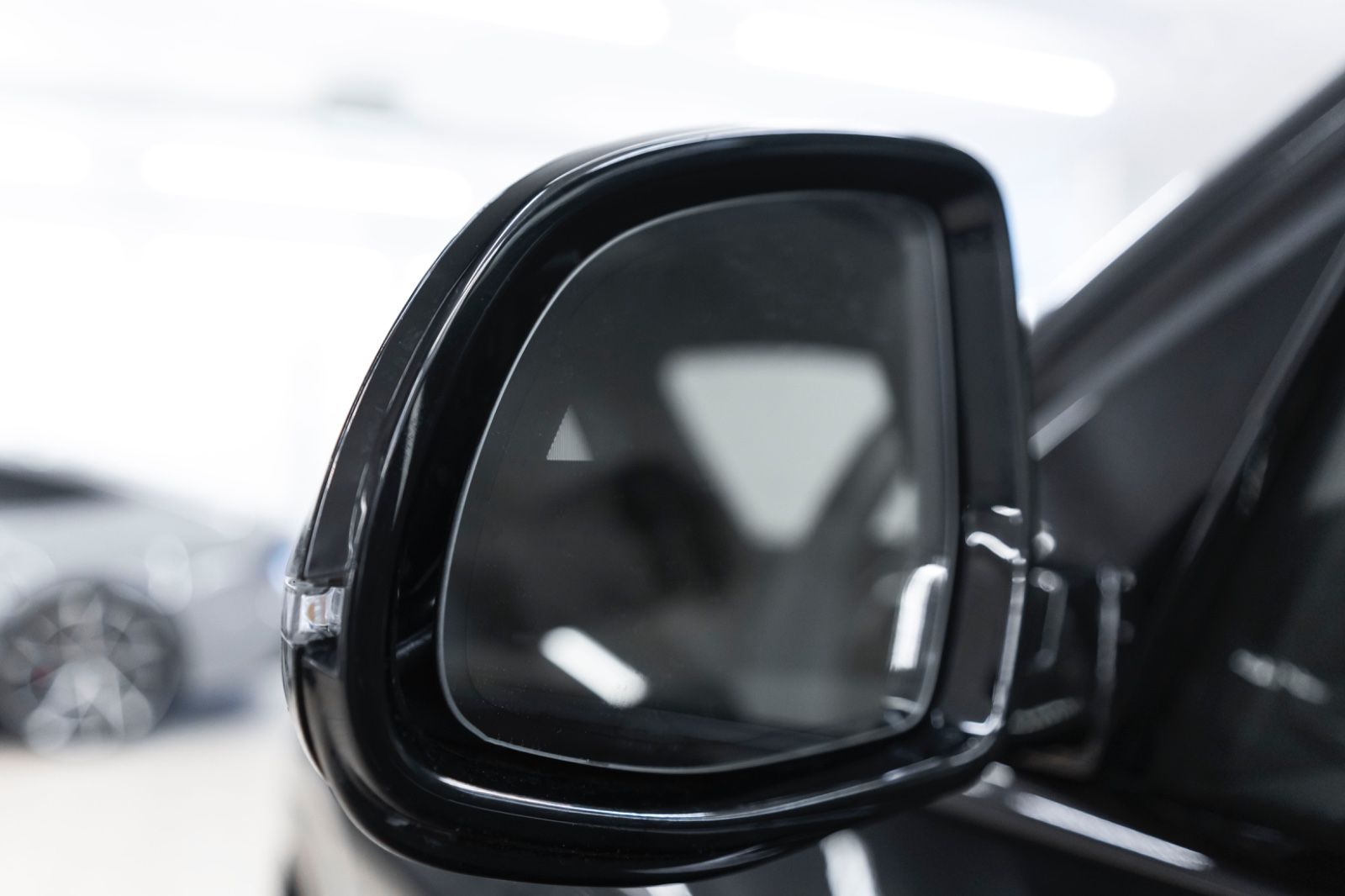 Fahrzeugabbildung BMW X6 40i xDrive M Sportpaket Harman Head up 360