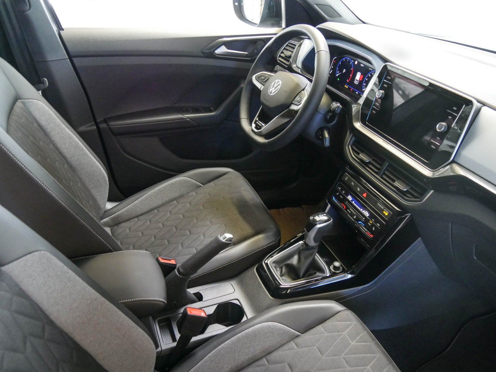 Volkswagen T-Cross - Bild 3