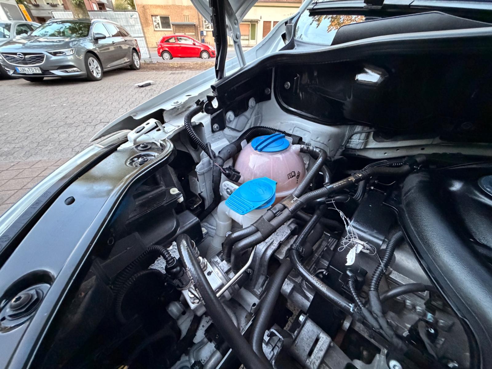Volkswagen Caddy 2.0 EcoFuel Behörde ZR+Reifen NEU
