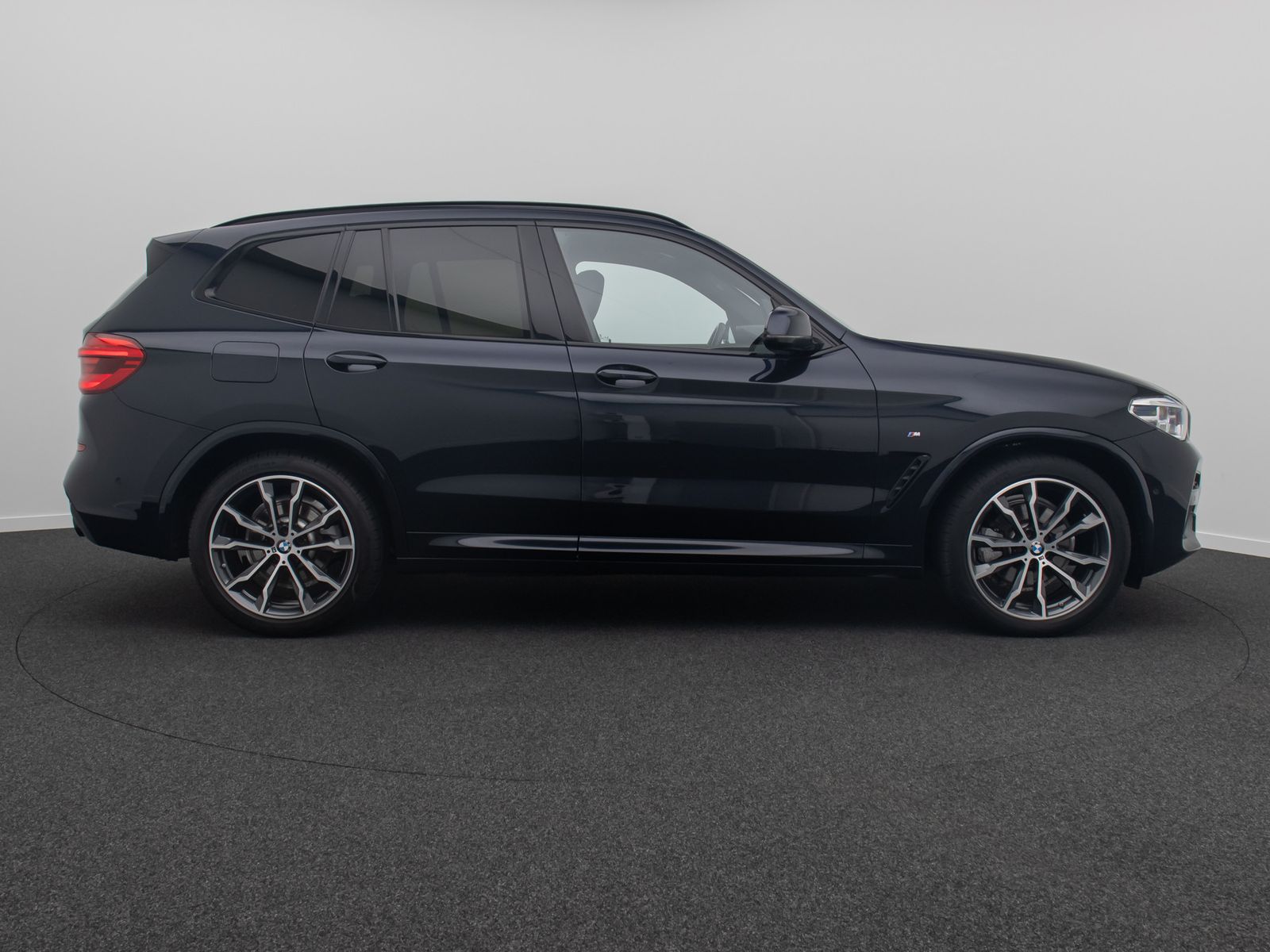 Fahrzeugabbildung BMW X3 xD20d M Sport HUD DAB HiFi Panorama 20Zoll