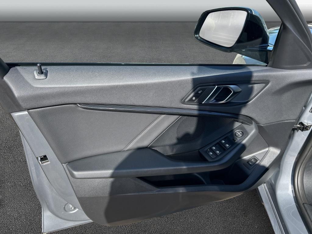 BMW 116 i Sport Line LED Navi Lenkrad- und Sitzheizun, миниатюра 19
