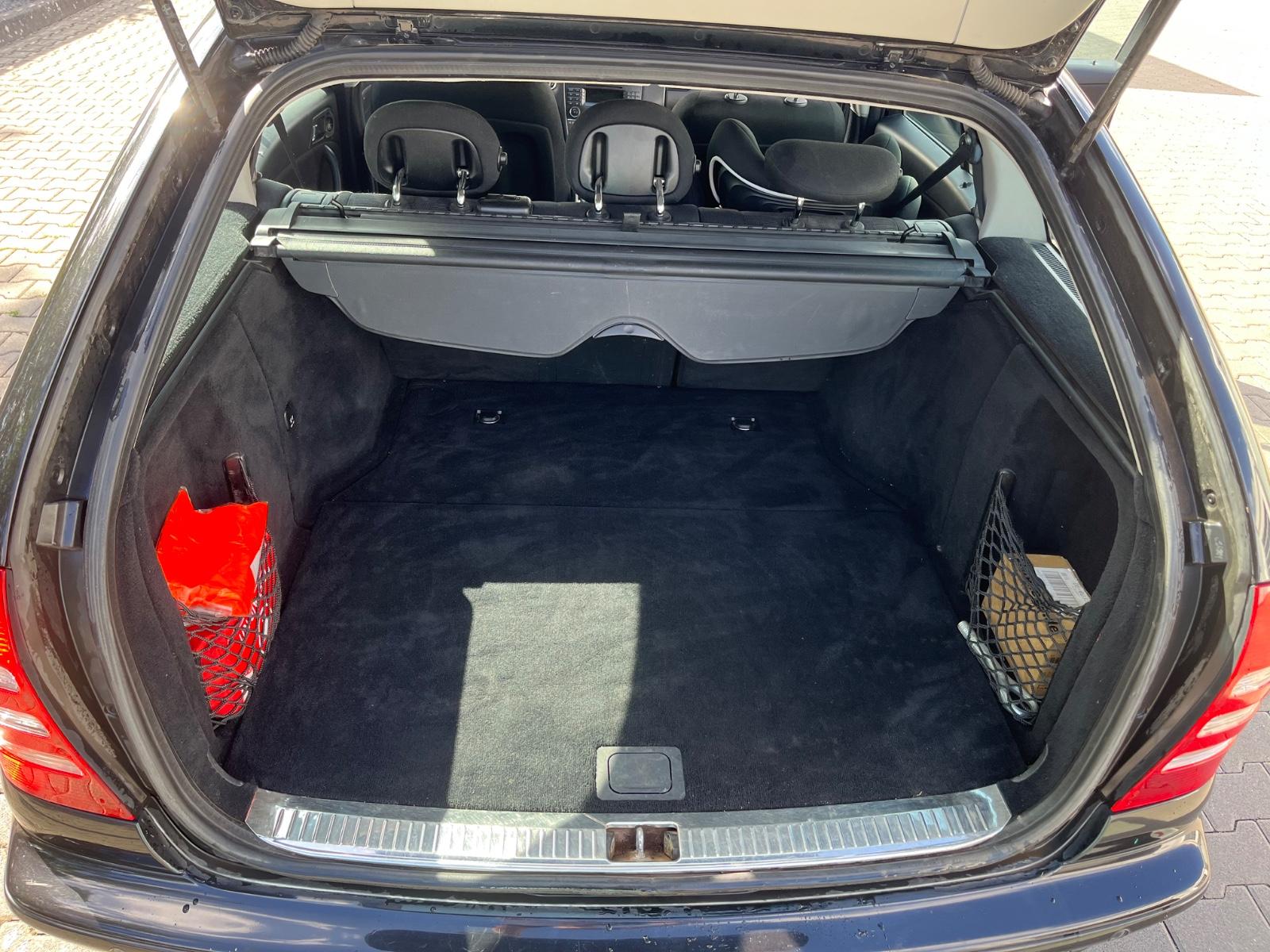 Mercedes-Benz C200 2006 — photo 15