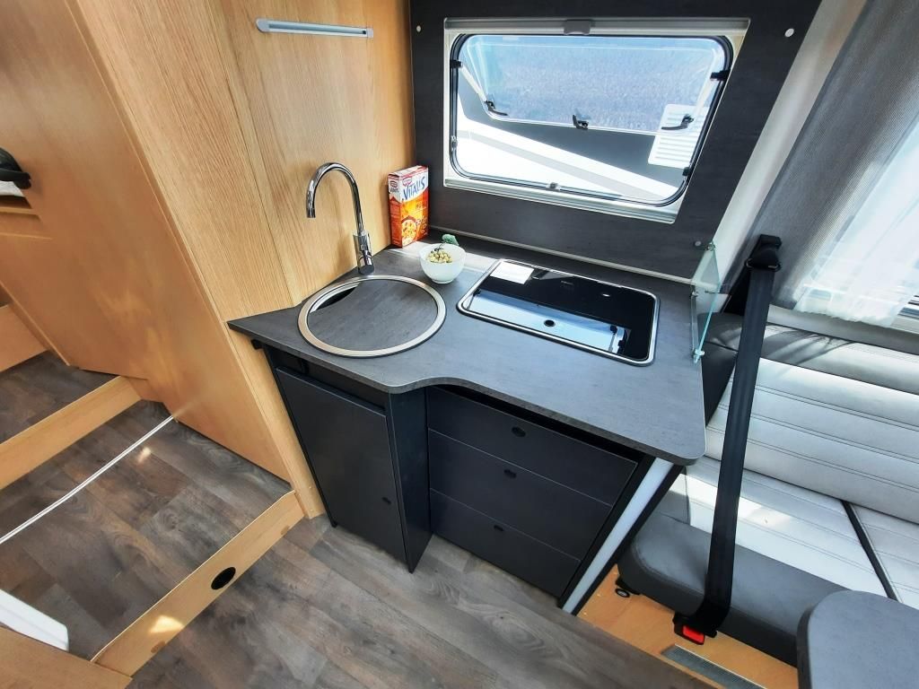Fahrzeugabbildung Sunlight T 68C Adventure Edition Verfüg./Sparen Sie 4.486