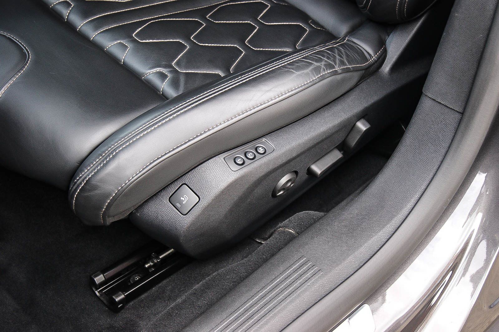 Fahrzeugabbildung Peugeot 508 SW GT Pack NIGHT-VISION ANHZV SCHIEBEDACH