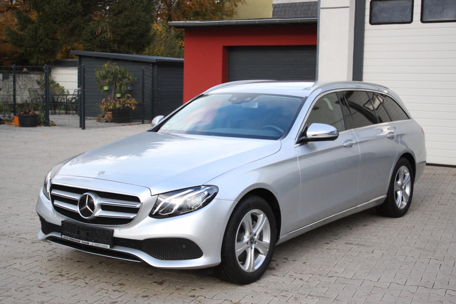 Mercedes-Benz E 220 d T-Modell <LED / Navi / Kamera>