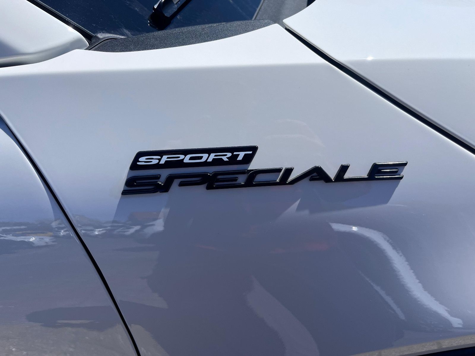 Fahrzeugabbildung Alfa Romeo Junior Ibrida 1.2 VGT -Hybrid 107 Sport Speciale