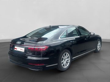 Audi A8 - 3