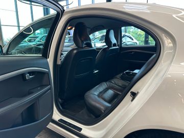 Volvo S80 Lim. D3 Summum *BiXenon*Standh*1.Hand*