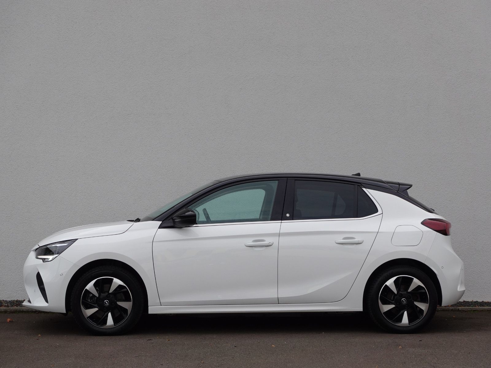 Fahrzeugabbildung Opel Corsa-e Elegance,ActiveDrive,3-phasig,Sitzhz,LED