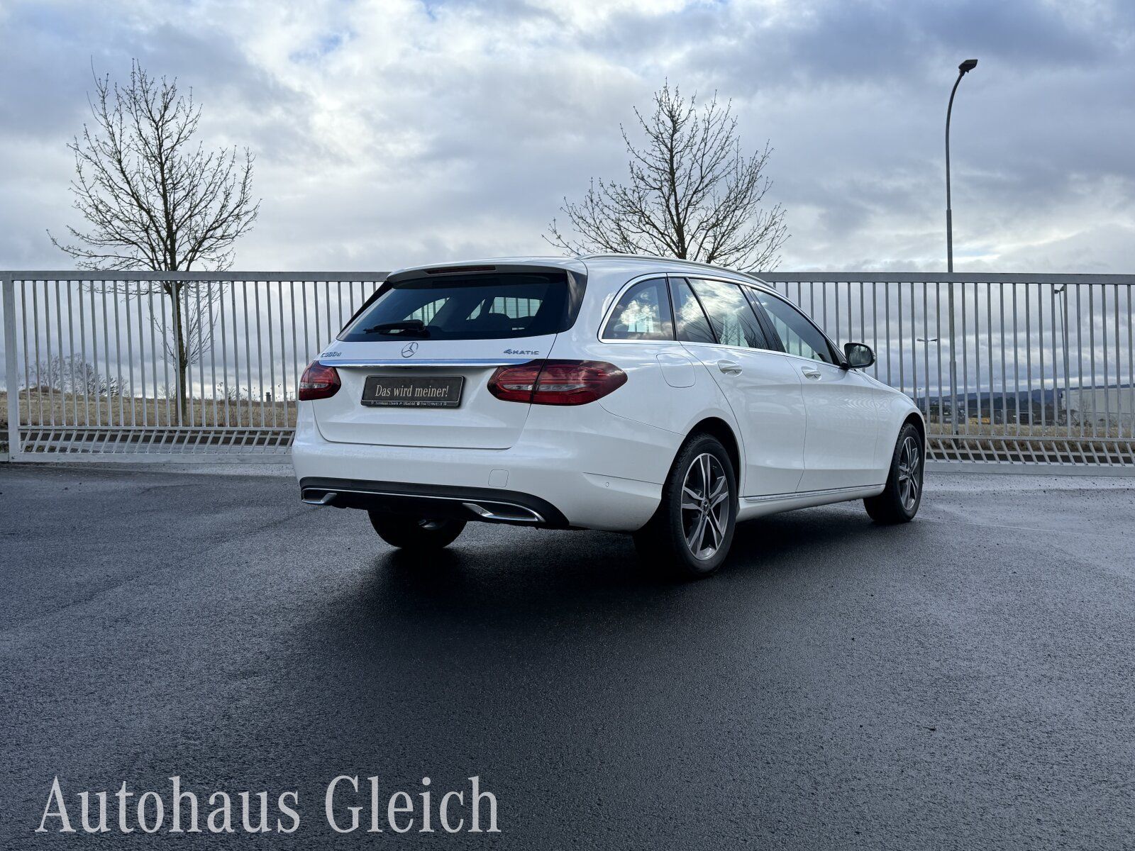 Fahrzeugabbildung Mercedes-Benz C 300 d 4MATIC T-Modell AVANTGARDE Exterieur/LED